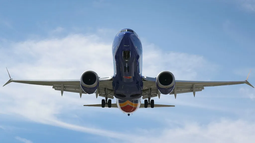 Primul Boeing 737 MAX achiziționat de Tarom aterizează în România