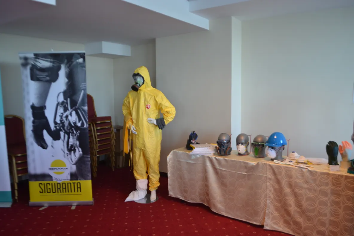 Seminar: „Locuri de muncă sigure şi sănătoase prin managementul substanţelor periculoase“