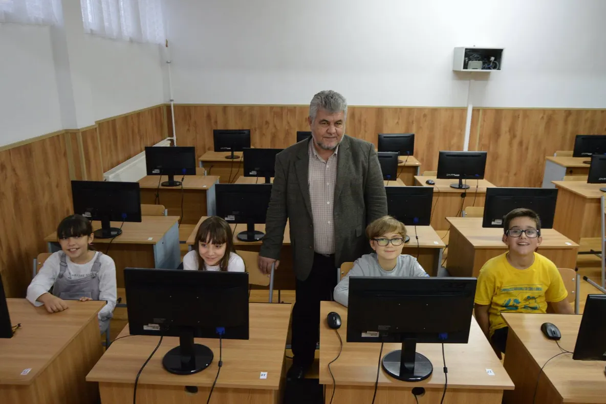 Campionatul European de Șah pe Internet pentru Ehipe Școlare