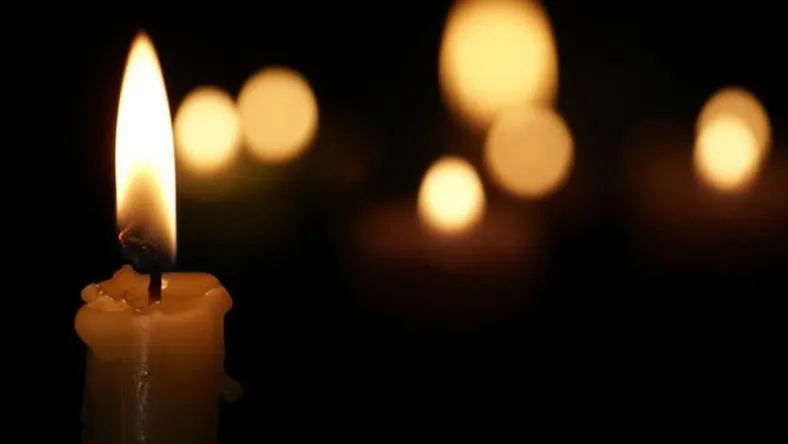 Femeia împuşcată în faţă de concubinul sinucigaş a murit azi dimineaţă