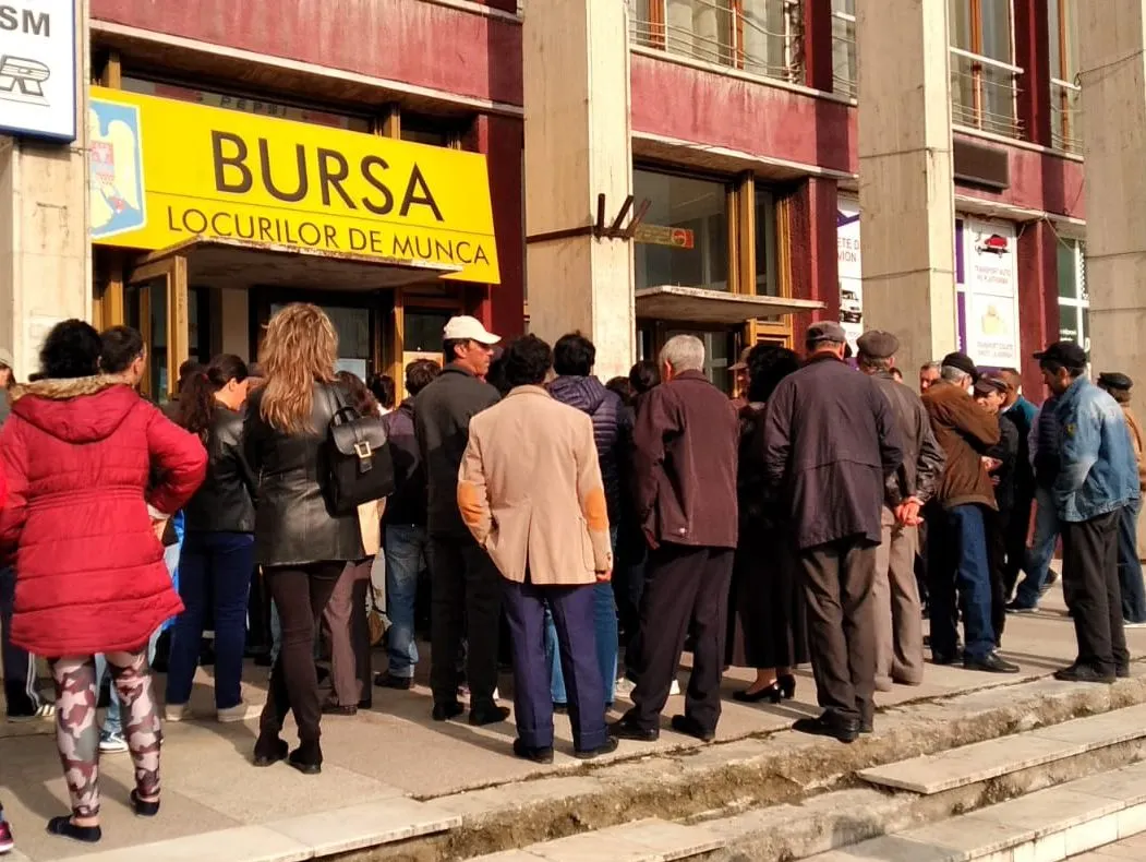 Peste două sute de tulceni şi-au găsit de muncă la Bursa Generală a Locurilor de Muncă