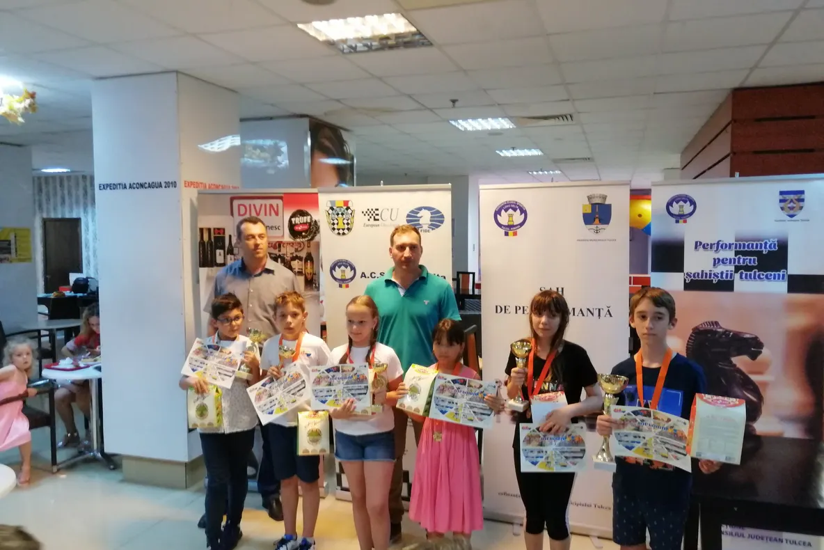Cupa Inteligenței - Competiție de Șah Rapid