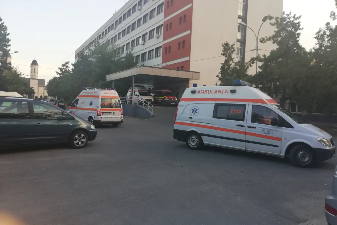 De azi secţia ATI funcţionează cu gardă permanentă! Doi medici anestezişti din capitală au început munca la Spitalul Judeţean Tulcea