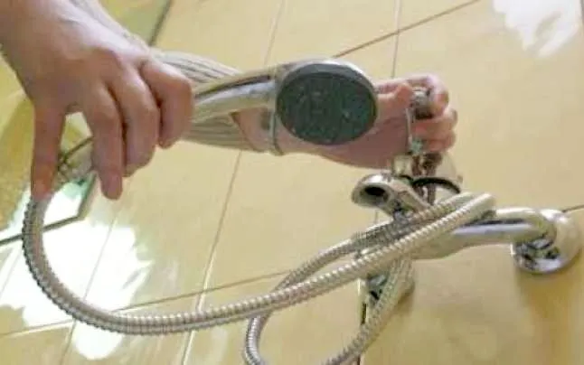 Energoterm întrerupe de mâine furnizarea apei calde la 14 centrale termice!