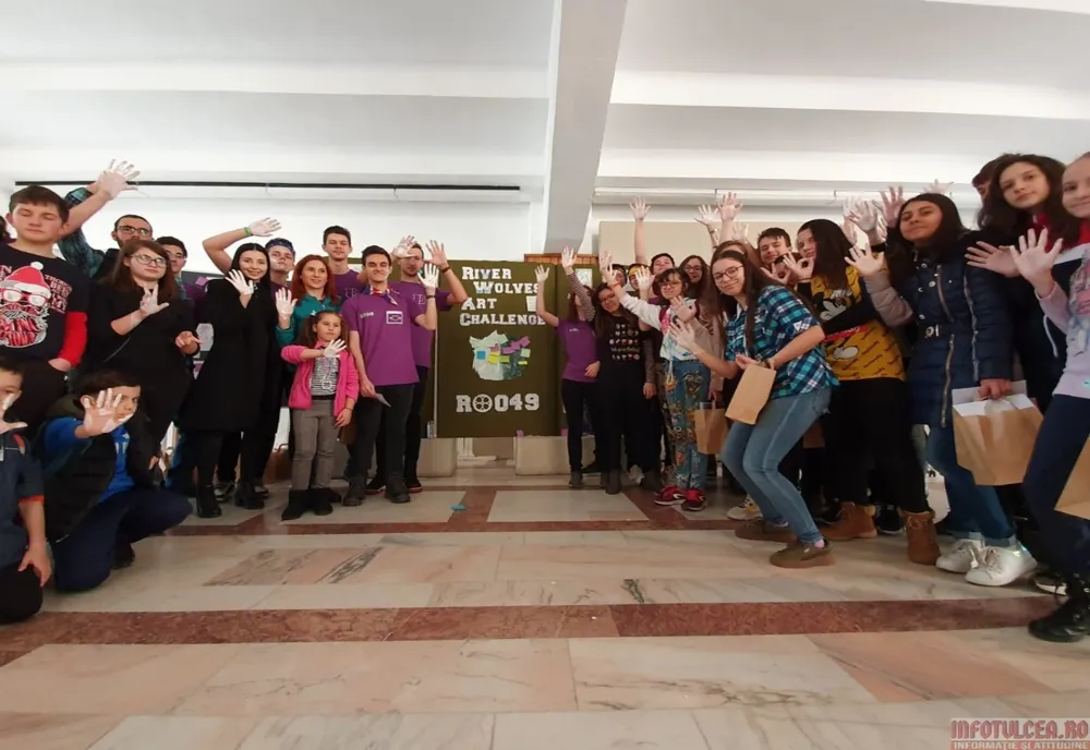 Expoziție de artă cu tema roboți și … lupi