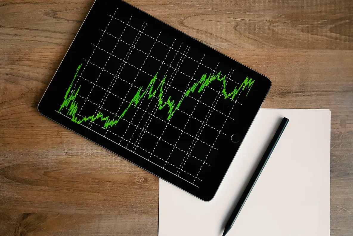 STUDIU TERMENE.RO: 12.39% dintre hotelurile și restaurantele din Tulcea solicită certificatul pentru situații de urgență. 11.31% aplică la programul IMM Invest (P)