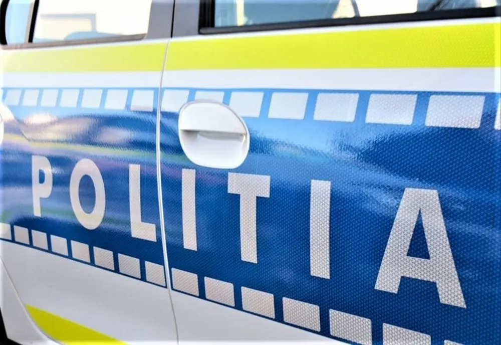 Tânăr reținut pentru conducere fără permis şi părăsirea locului accidentului