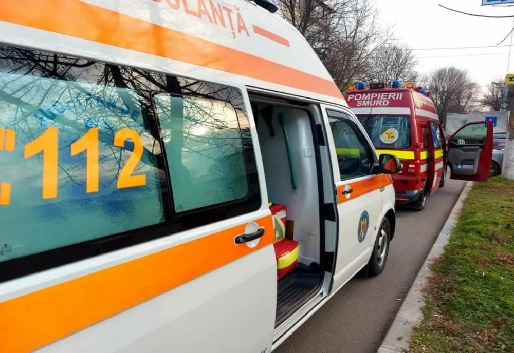 Patru persoane rănite într-un accident pe drumurile din Tulcea