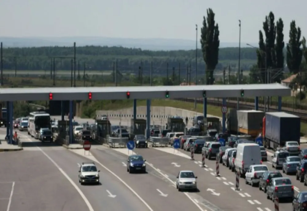 Taxa de pod de la Feteşti, suspendată până la finalizarea lucrărilor