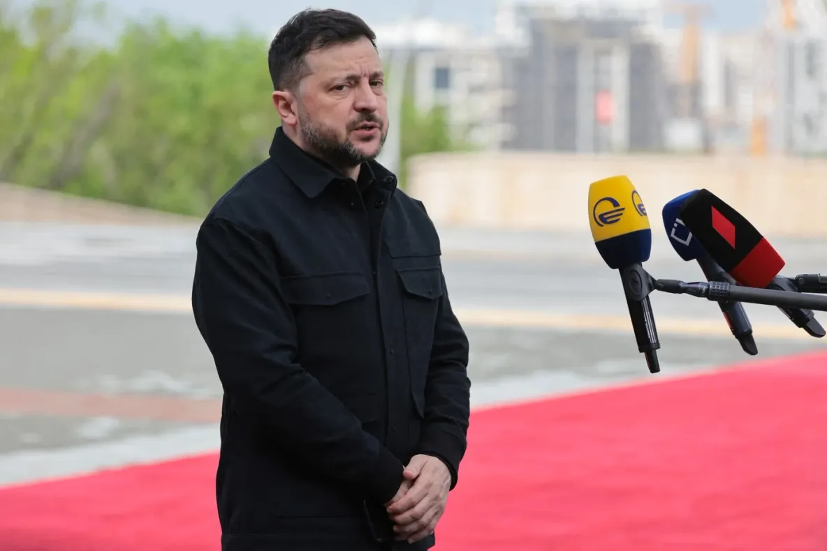 Zelenski: „Nu există încetare a focului”. Ucraina raportează atacuri masive cu drone