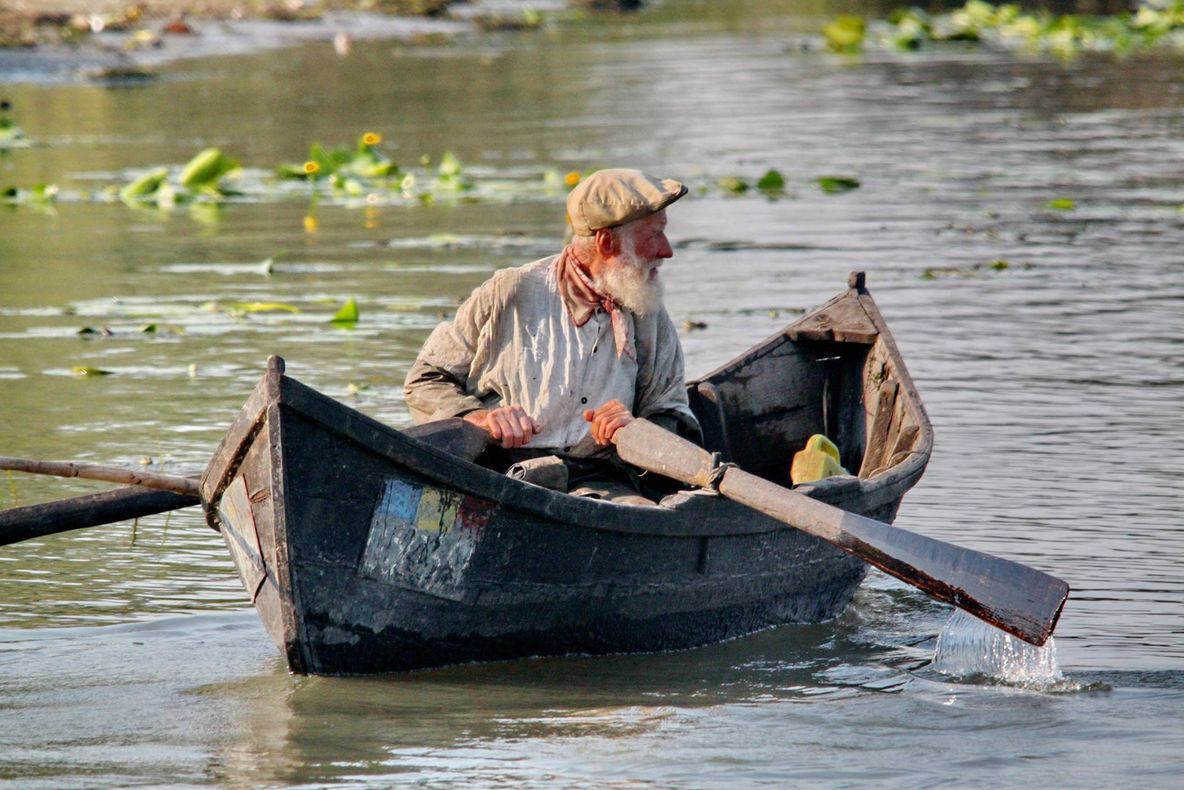 Permise de pescuit comercial pentru 900 de pescari din deltă