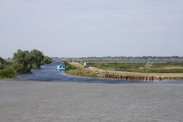 Sulina - A murit la pescuit, după ce a atins cu firul lansetei un cablu de înaltă tensiune