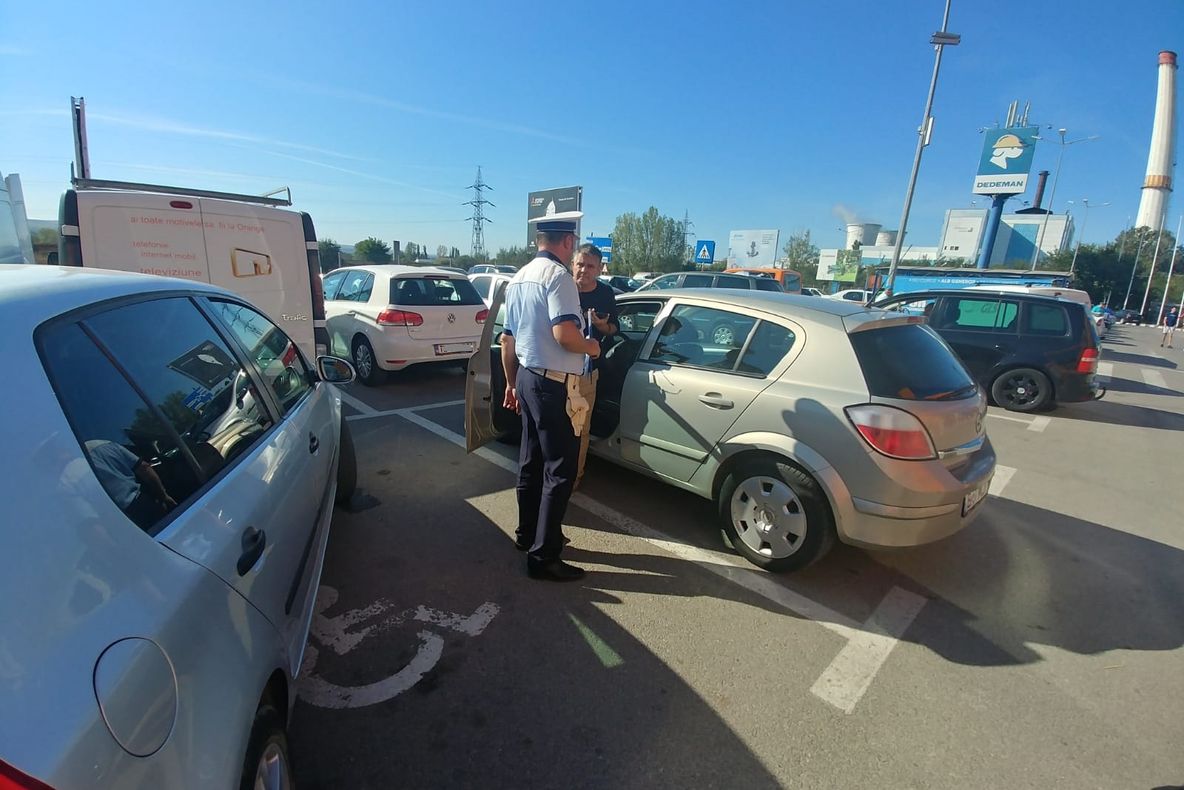 Sancțiuni pentru parcarea autovehiculelor pe locurile rezervate persoanelor cu dezabilități