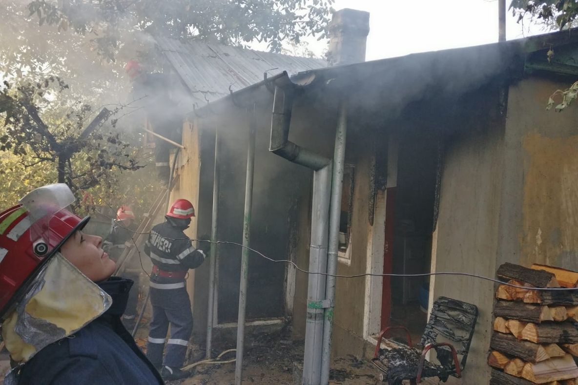 Incendiu provocat de... o baie lipovenesacă