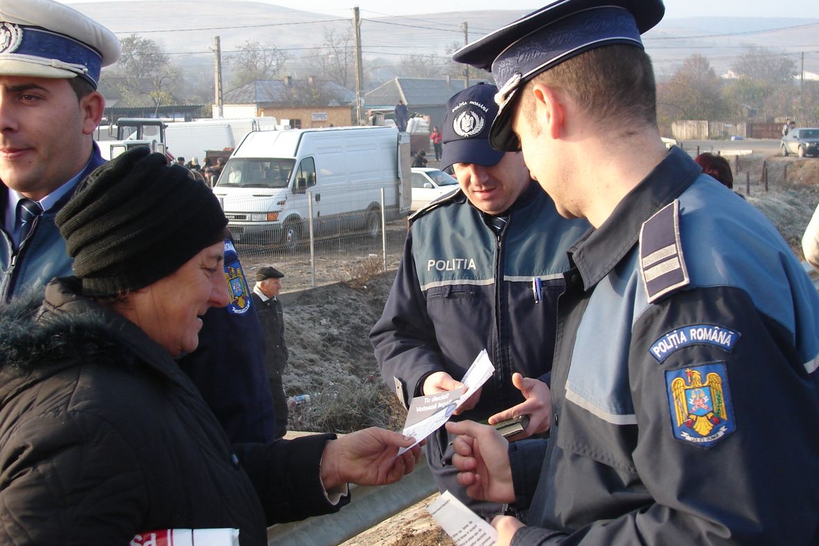 Recomandări ale poliţiei pentru prevenirea furturilor din magazine