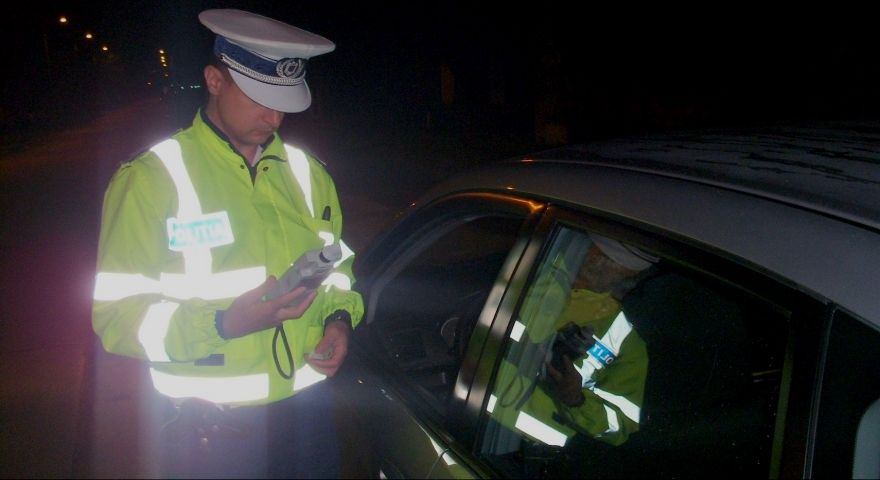 Peste 300 de poliţişti vor fi la datorie în noaptea de Anul Nou