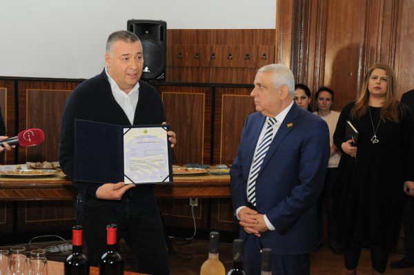 Oficial: S-a primit certificatul european IGP al Scrumbiei de Dunăre Afumată!