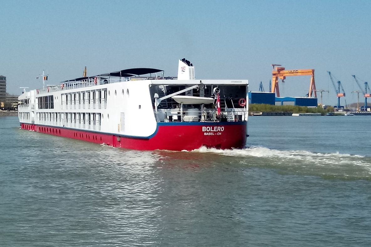 Nava Bolero (Elveţia) a deschis sezonul croazierelor pe Dunăre la Tulcea
