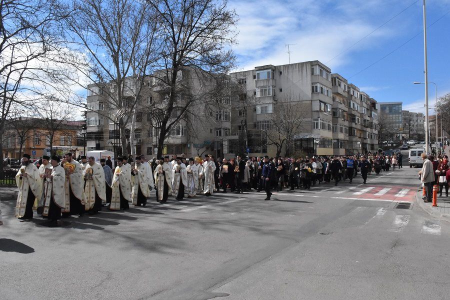 Procesiunea cu icoane în Duminica Ortodoxiei