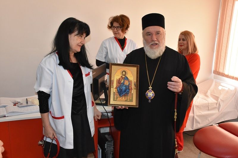 Şi preoţii donează sânge: „Picături de viață”, o campanie a Episcopiei Tulcii