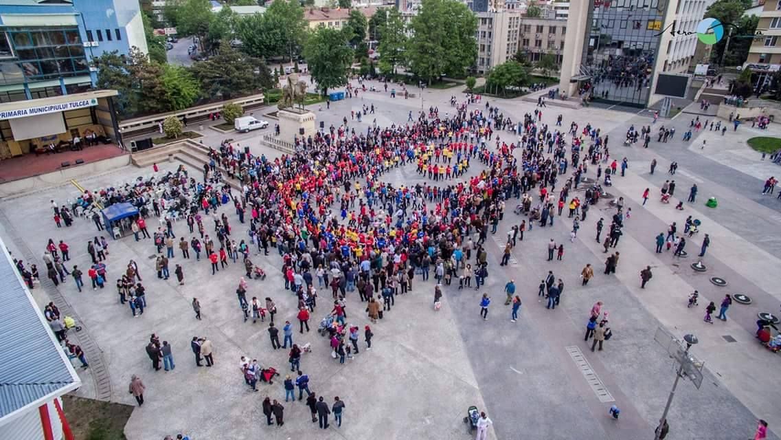 Flashmob pentru Ziua internațională a Dansului