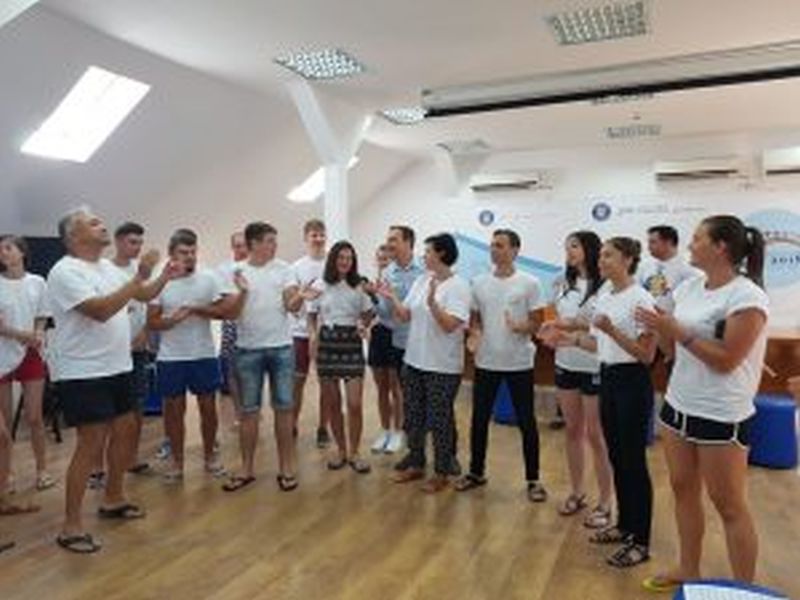 Nu e păcăleală! Mâine se lansează programul de tabere „ARC” ediția 2019