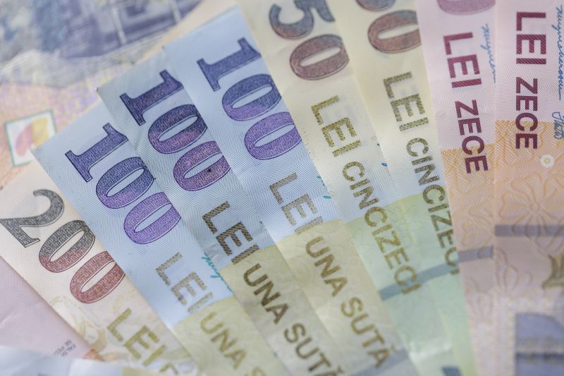 Stimulente pentru angajarea elevilor şi studenţilor pe perioada vacanţei