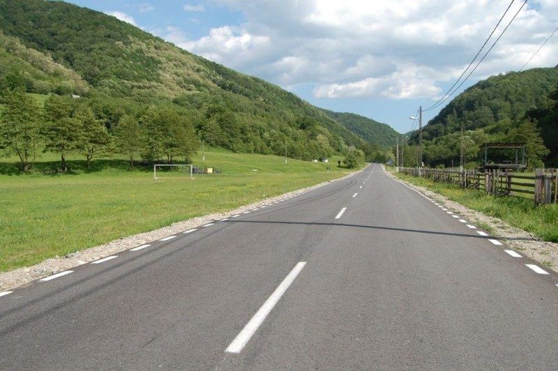 Reabilitare a unor sectoare de drum judeţean în regim de situaţii de urgenţă