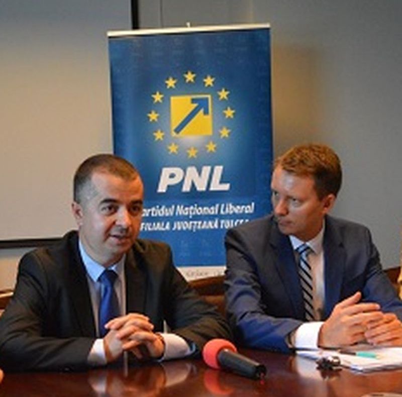 Mesaj din Luncaviţa pentru vicepreşedintele PPE: "Felicitări, Siegfried!"