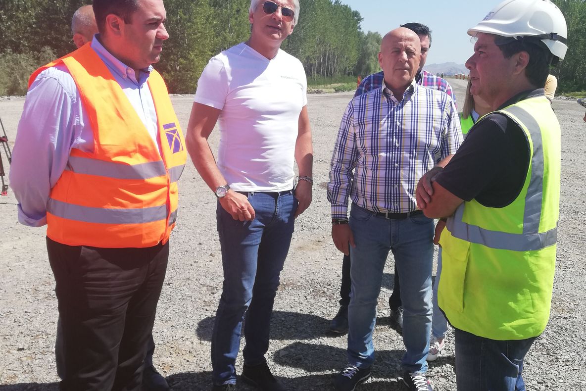 Vizită de lucru a miniștrilor Transporturilor și Finanțelor Publice la șantierul Podului peste Dunăre