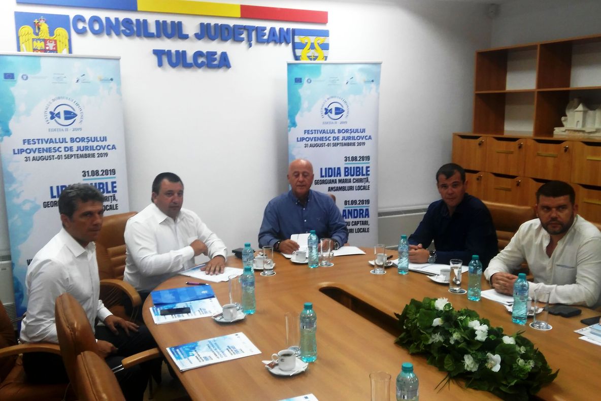 Peste 30.000 de porţii de borş de peşte la a doua ediţie a Festivalului Borşului Lipovenesc de Jurilovca