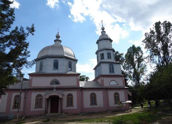 Ruşii lipoveni prăznuiesc azi Adormirea Maicii Domnului şi hramul Mânăstirii „Uspenia”