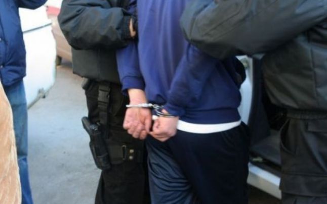 Prins şi trimis la puşcărie pentru trafic de droguri