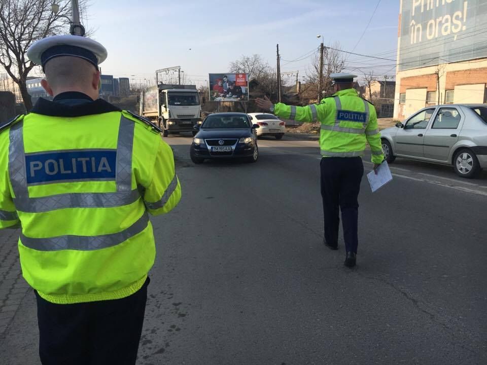 Sute de amenzi aplicate de poliţiştii tulceni în prima săptămână din septembrie