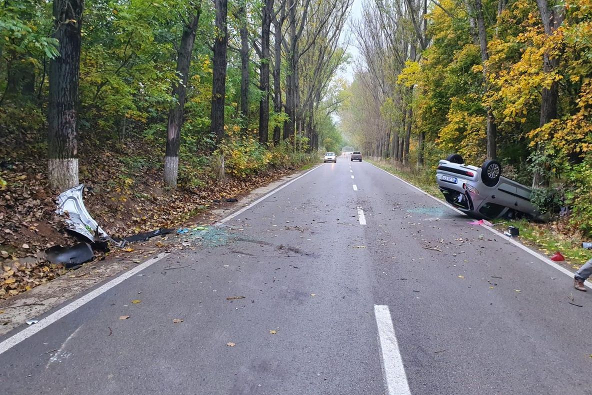 S-a dat peste cap cu maşina pe şoseaua Tulcea - Agighiol