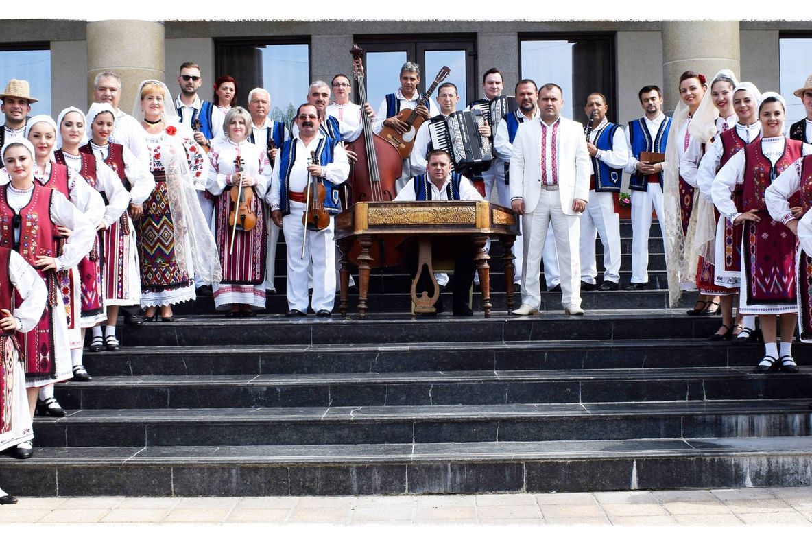 Ansamblul Artistic Profesionist „Baladele Deltei” la Caravana ROMÂNIA CONTINUĂ – PROIECT DUNĂREA