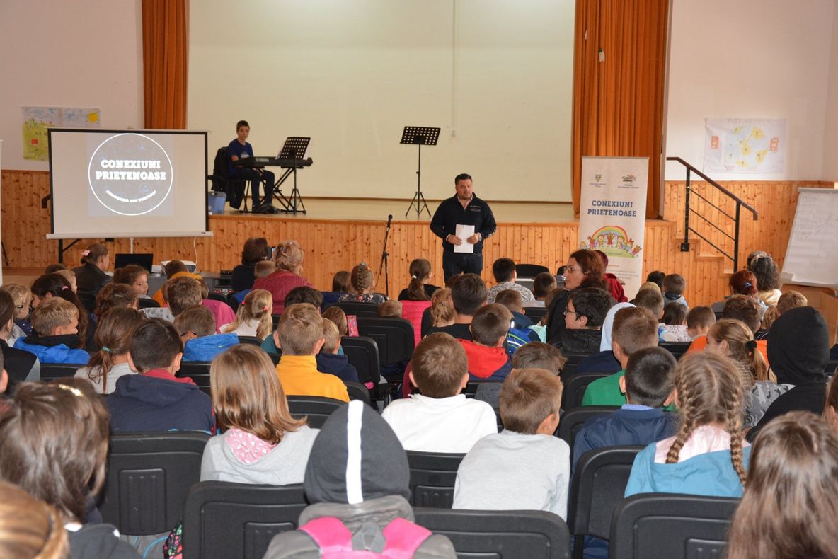 Proiectul „Conexiuni Prietenoase”: despre efectele nebuneşti ale expunerii la tehnologia de tip gadget