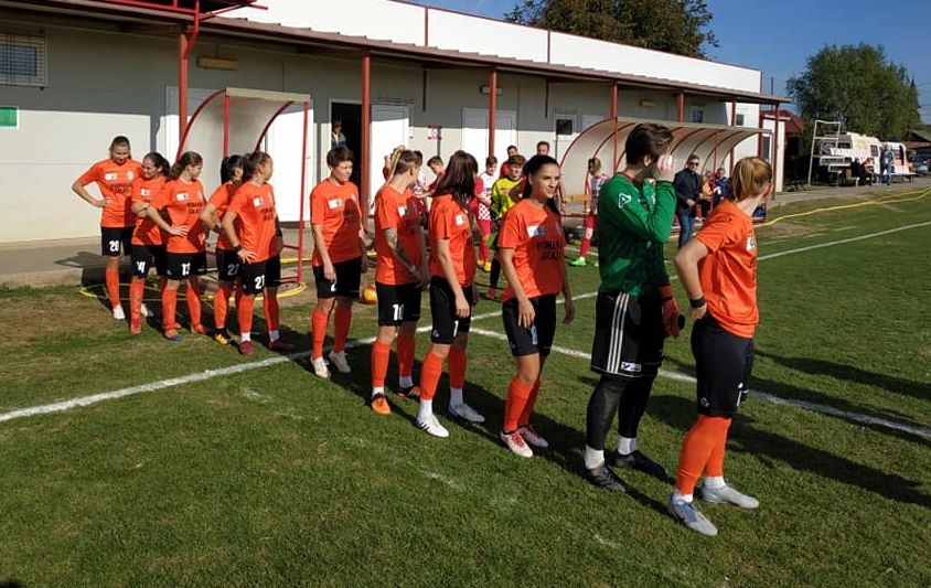 Spectacol în iarbă: Derby în fotbalul feminin la Topolog