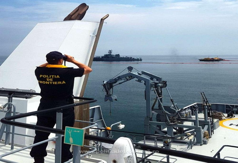 Polițiștii de frontieră au intervenit pentru salvarea unui cetățean român  căzut în apă în Delta Dunării