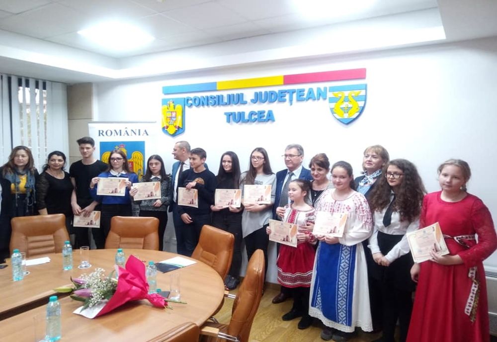 Festivitate de premiere a Concursului de eseuri "Dobrogea de azi privind spre viitor"