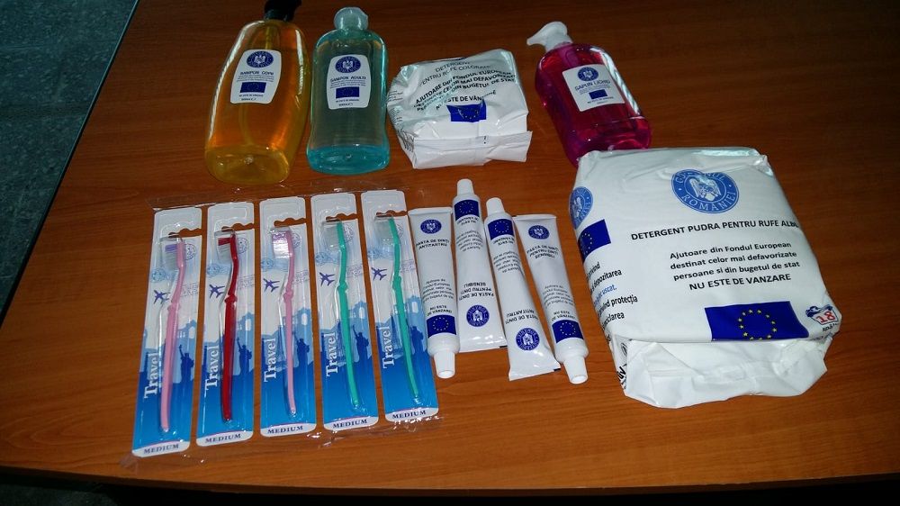 A început distribuția de pachete cu produse de igienă