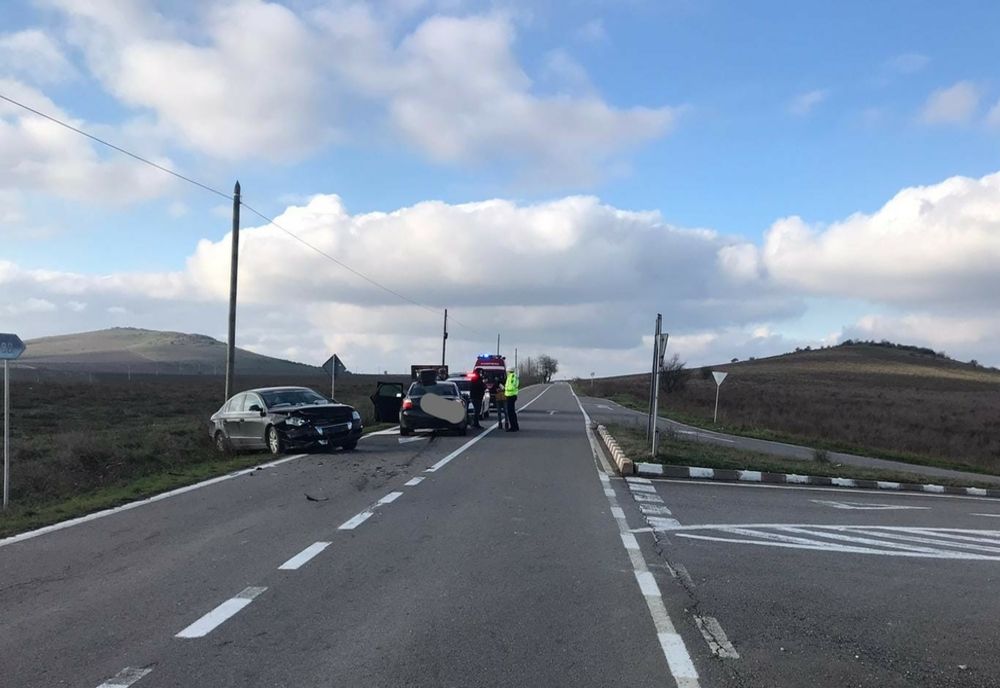 Neatenția la volan face victime..Două persoane rănite