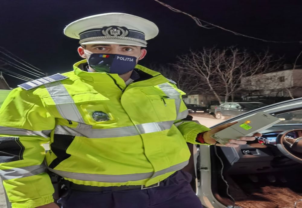 Tulceni amendaţi pentru că nu au purtat masca de protecție