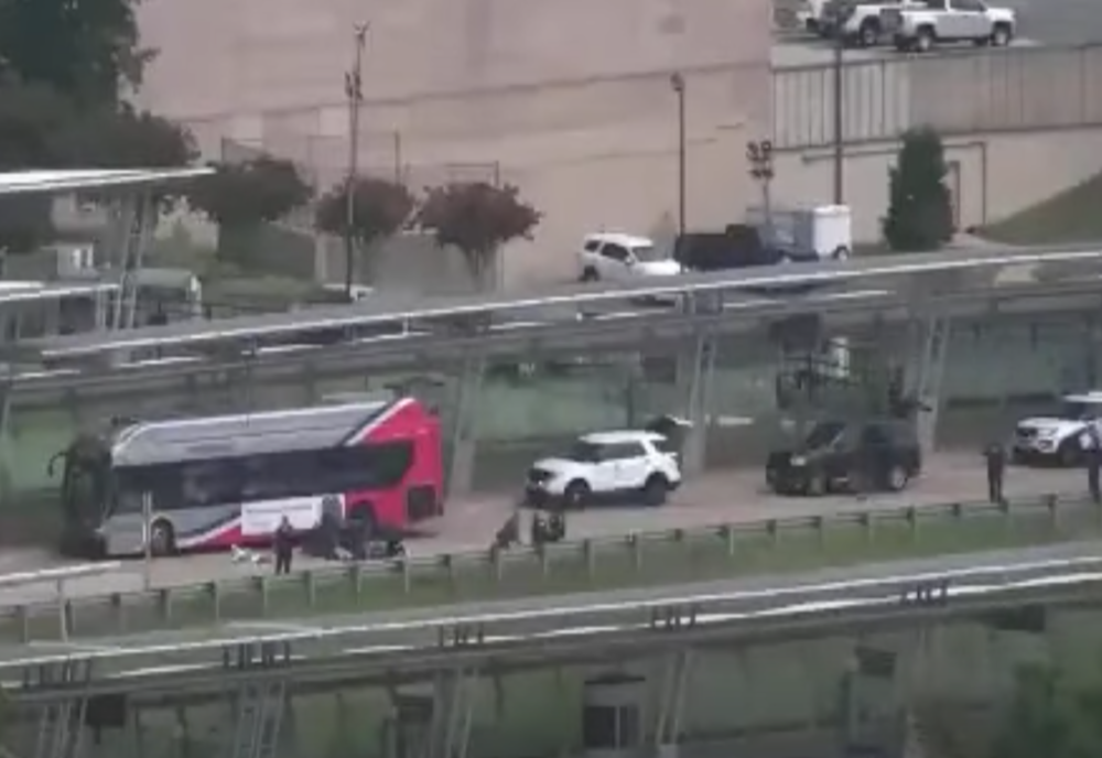 ALERTĂ de securitate în Pentagon: Clădirea a fost închisă pe fondul unui atac armat, un ofițer împușcat