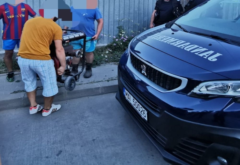 Motopompă furată de pe câmp și găsită de jandarmii tulceni