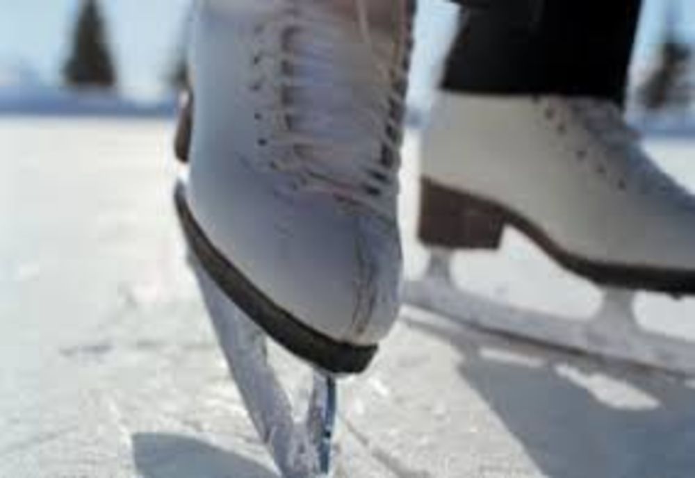 Patinoarul din Tulcea se deschide în ... ianuarie