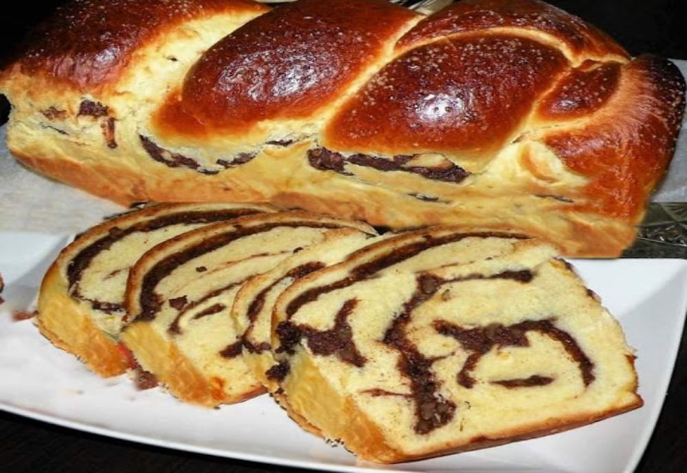 Rețetă cozonac pufos. Ingredientul surpriză, dar banal, folosit de gospodinele din Moldova