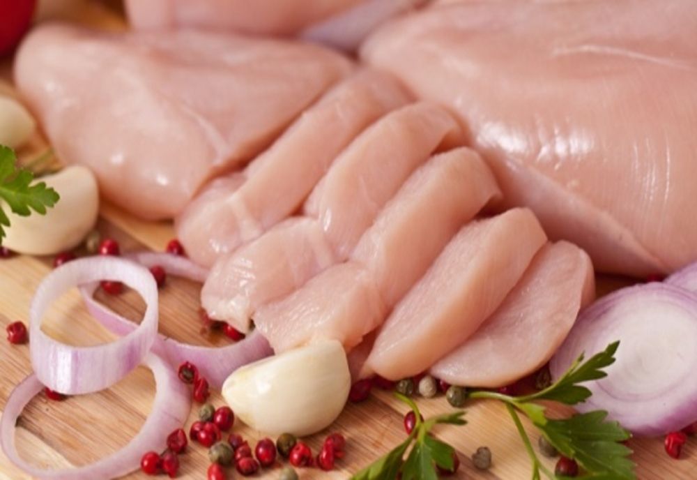 Prețul la carne și mezeluri s-ar putea dubla