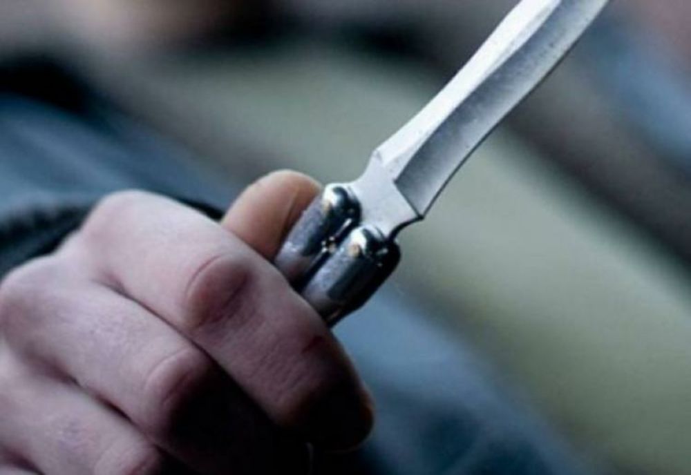 Femeie mutilată de concubin în sala de judecată