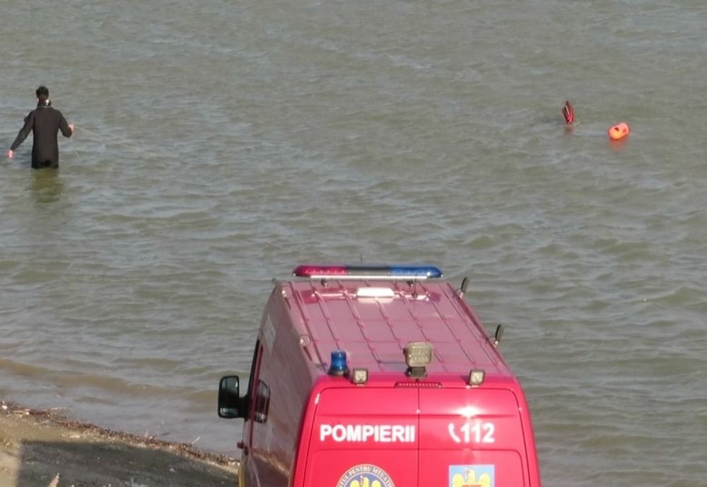 S-a înecat după ce a sărit de pe bacul ce efectuează curse între localitatea I.C Brătianu și Galați